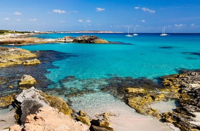 sailing holiday formentera